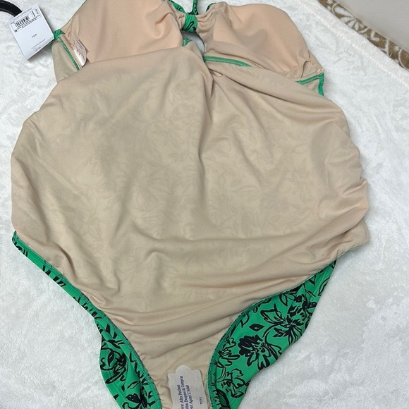 Isabel Maternity by Ingrid & Isabel Green Floral One Piece Swimsuit - Picture 8 of 10